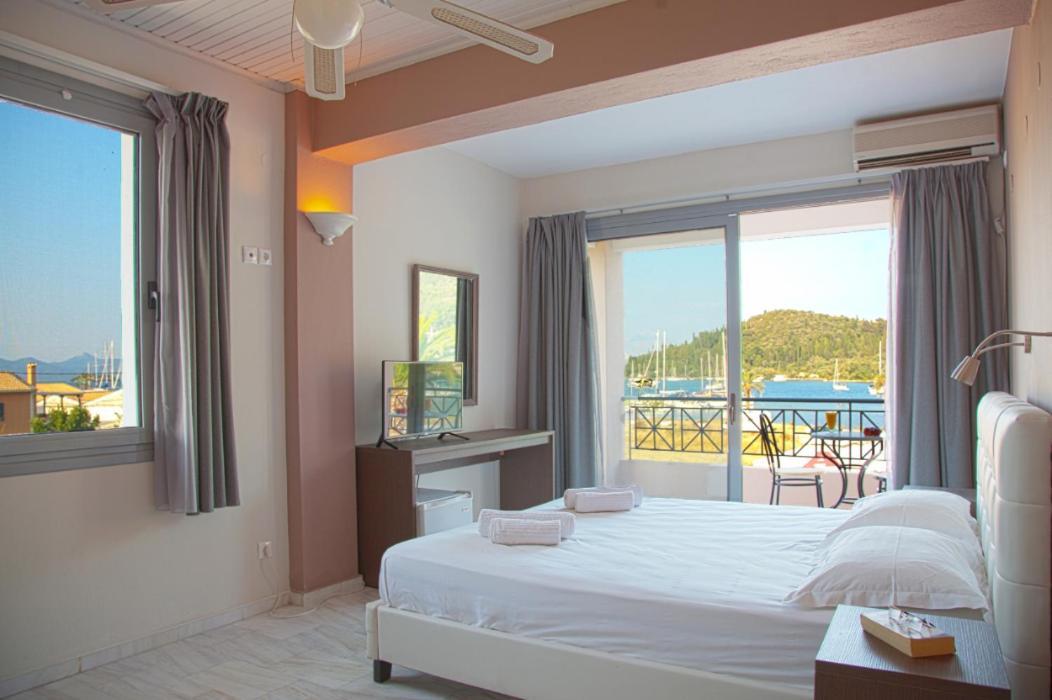 Armonia Hotel Nydri (Lefkada) Ngoại thất bức ảnh